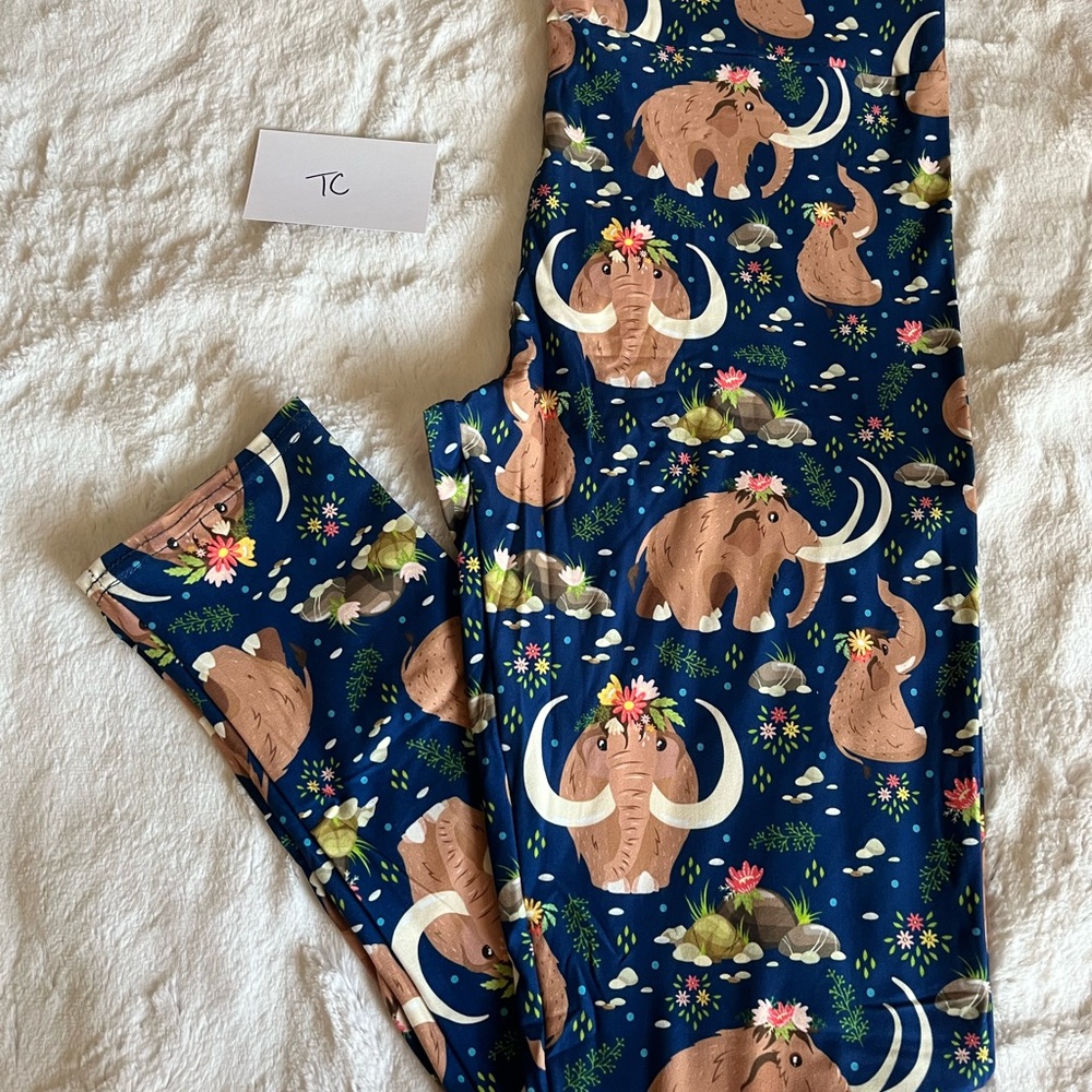 New Wooly mammoth leggings- I bundle shipping check out my store!
